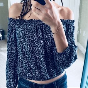 {Brandy Melville} Off-the-Shoulder Floral Blouse